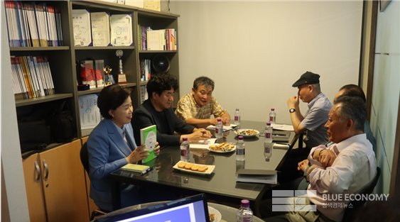 ESG청색기술포럼 제28회 라운드테이블이 청색경제뉴스 회의실에서 개최됐다.