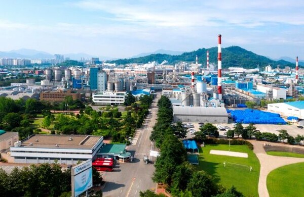 친환경 접착용 섬유 생산하는 휴비스 전주공장 전경. 사진=휴비스